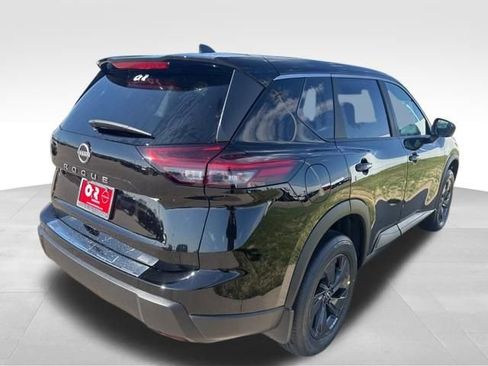 New 2026 Nissan Rogue SV FWD image 5