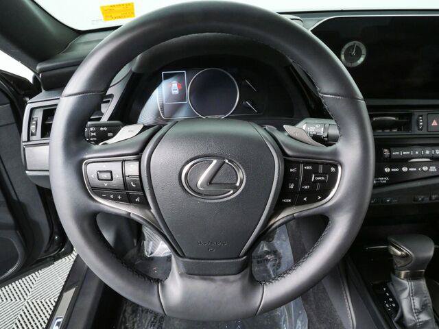 Used 2025 Lexus ES 350 w/ Premium Package FWD image 8