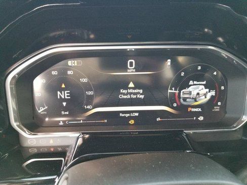 New 2026 GMC Sierra 3500 SLT w/ SLT Convenience Package image 17