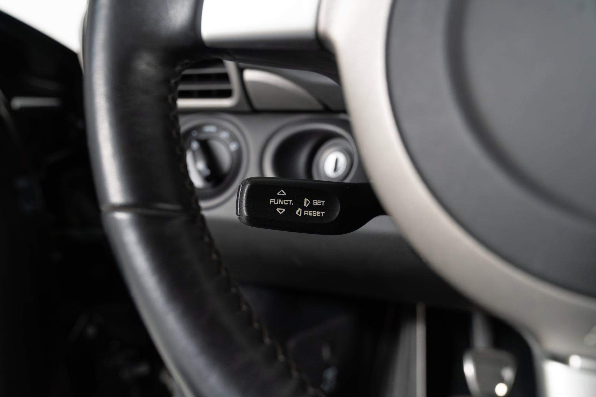 Used 2007 Porsche 911 GT3 RS RWD image 36