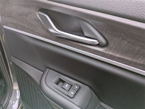 New 2025 Jeep Grand Cherokee Limited w/ Black Appearance Package image 29