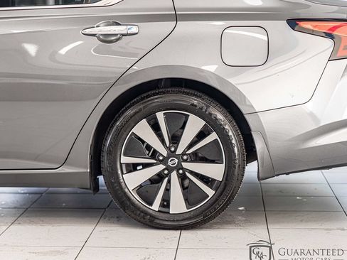 Used 2022 Nissan Altima 2.5 SV FWD image 8