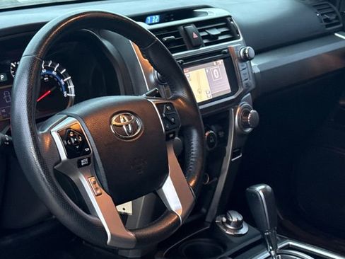 Used 2018 Toyota 4Runner SR5 image 18