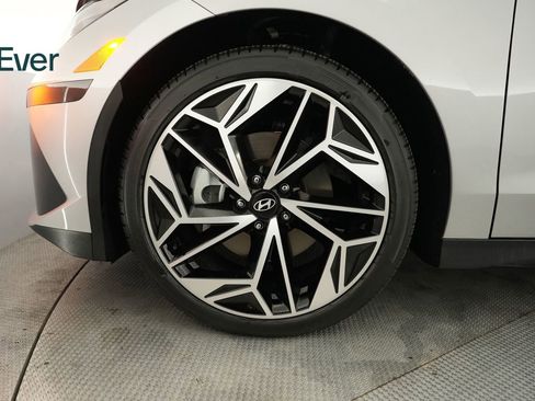 Used 2024 Hyundai Ioniq 6 Limited RWD image 19