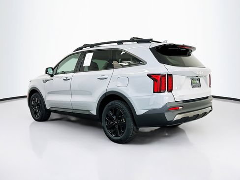 Used 2023 Kia Sorento S w/ Panoramic Sunroof Package AWD/4WD image 5