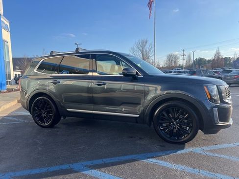 Used 2021 Kia Telluride SX w/ SX Prestige Package image 4
