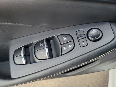 Used 2022 Nissan Maxima Platinum w/ Sport Mat Group image 14