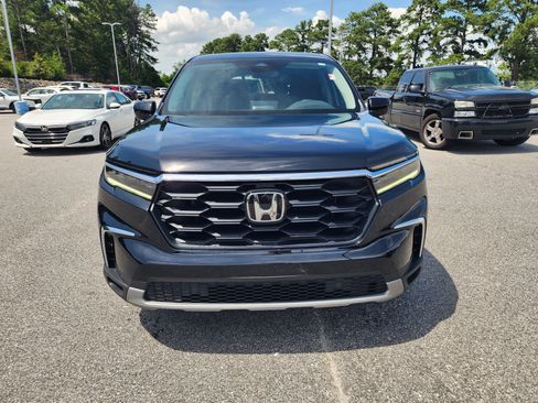 Certified 2025 Honda Pilot EX-L image 10