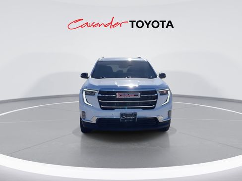 Used 2024 GMC Acadia Elevation image 3
