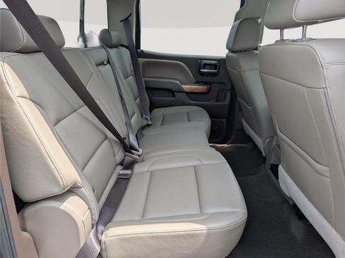 Used 2018 Chevrolet Silverado 1500 LTZ w/ Sport Package AWD/4WD image 11