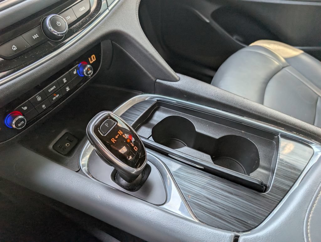 Used 2018 Buick Enclave Essence FWD image 25