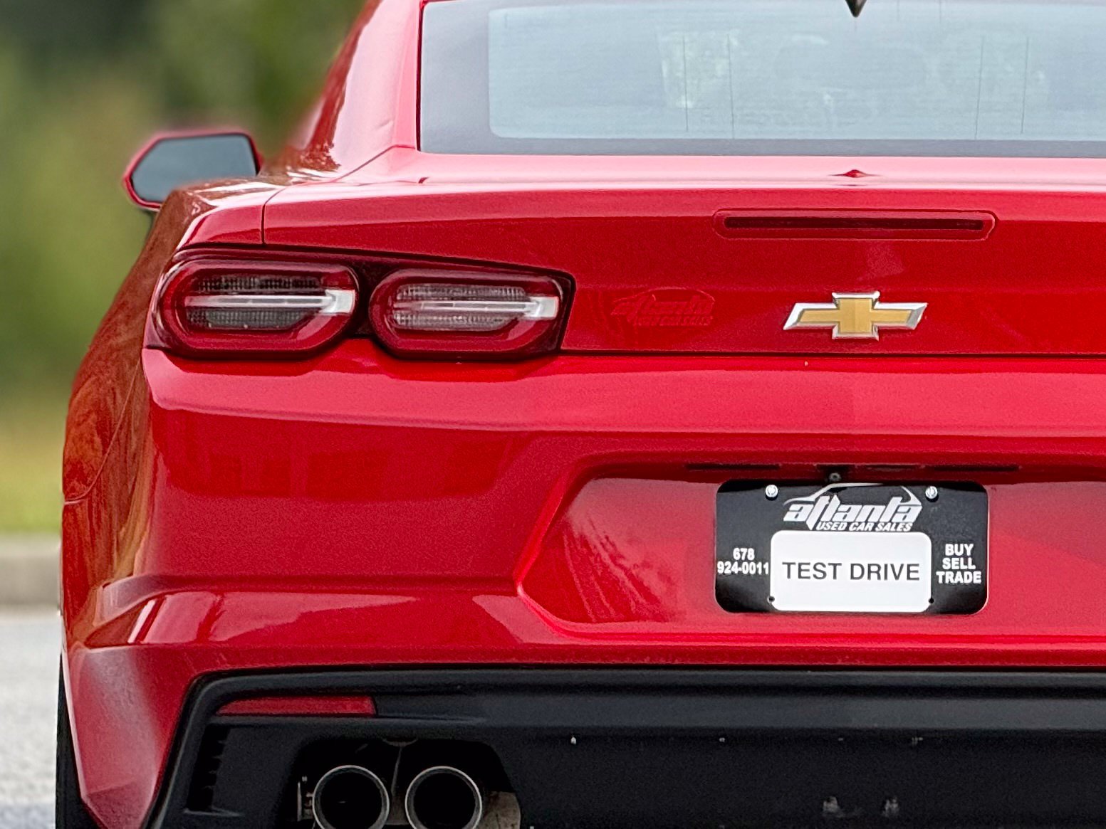 Used 2020 Chevrolet Camaro LT w/ Technology Package RWD image 16
