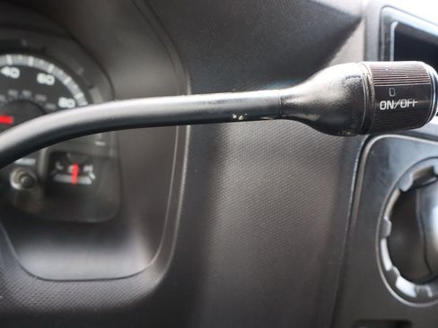 Used 2013 Ford E-250 and Econoline 250 image 27