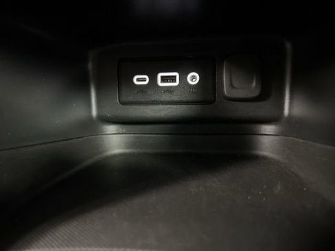 Certified 2023 Chevrolet Equinox LT FWD image 34