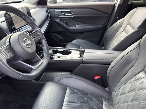 Used 2023 Nissan Rogue Platinum w/ Platinum Premium Package image 9