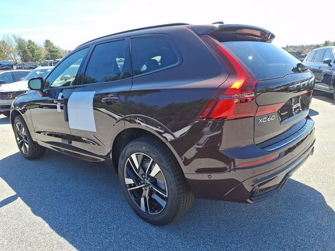 New 2026 Volvo XC60 B5 Plus w/ Climate Package AWD/4WD image 3