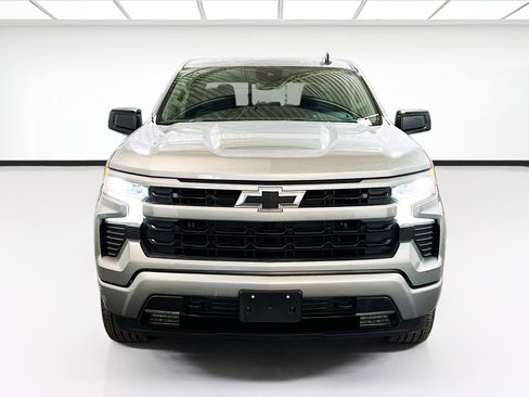 Used 2025 Chevrolet Silverado 1500 RST w/ Convenience Package II AWD/4WD image 2