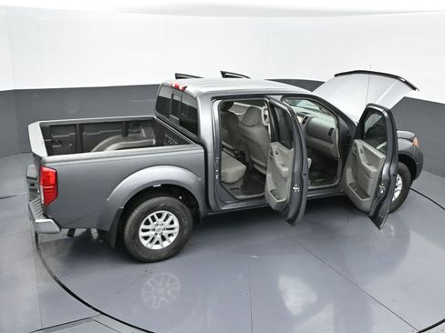 Used 2021 Nissan Frontier SV w/ SV Utility Package image 49