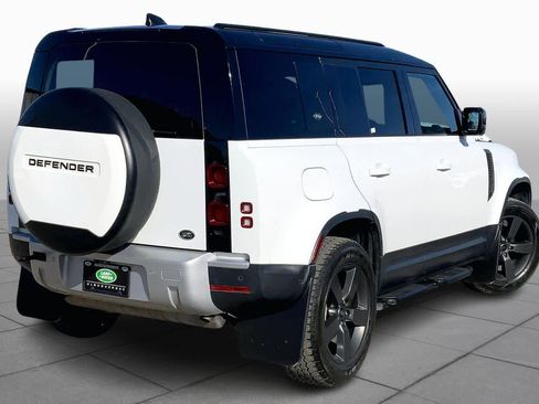 Used 2023 Land Rover Defender 110 S image 12