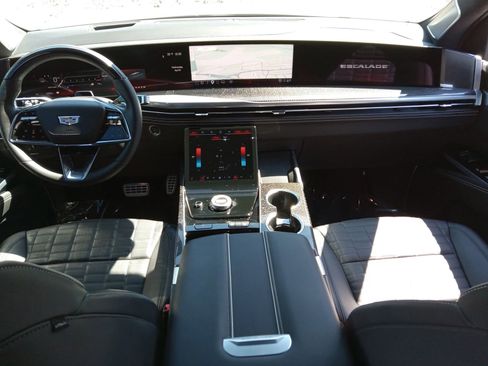 Used 2025 Cadillac Escalade V w/ LPO, ONYX Package image 15