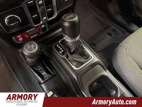 Used 2024 Jeep Wrangler Willys image 19