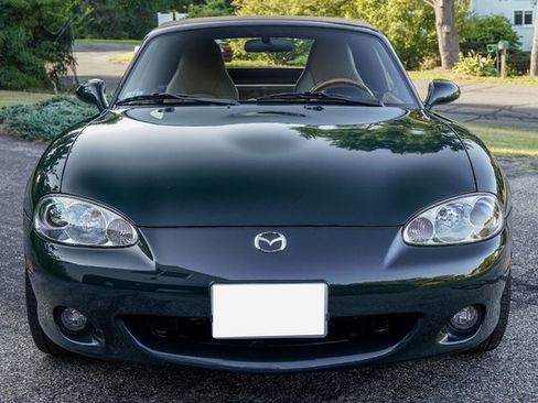 Used 2001 MAZDA MX-5 Miata RWD image 21