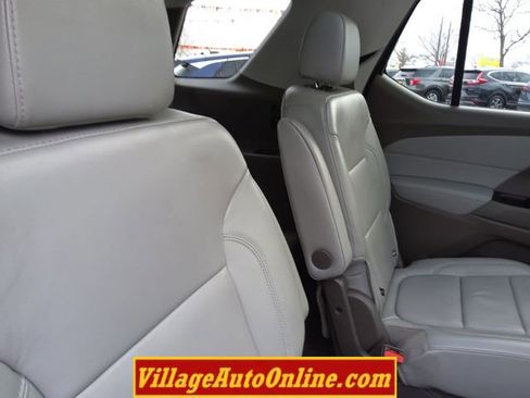 Used 2019 Chevrolet Traverse LT w/ LT Premium Package image 38
