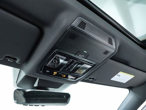 New 2026 Volkswagen Tiguan SE R-Line image 65