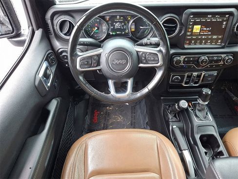 Used 2021 Jeep Wrangler Unlimited Sahara w/ Cold Weather Group image 11