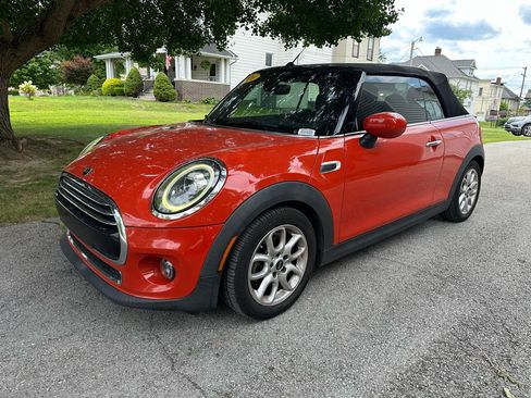 Used 2020 MINI Cooper Convertible w/ Premium Package FWD image 3