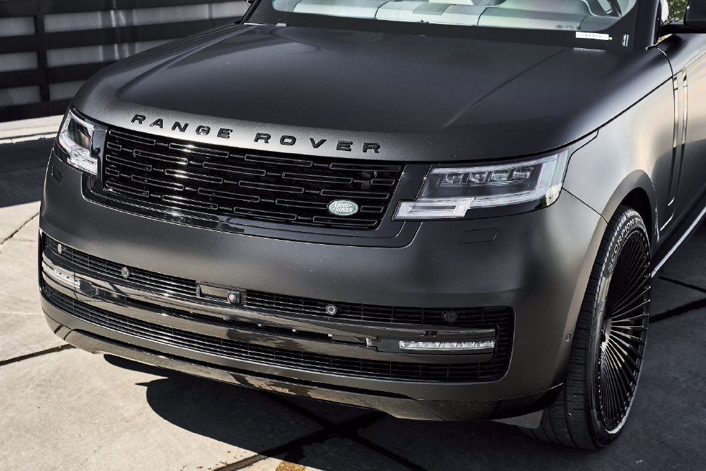 Used 2025 Land Rover Range Rover SE AWD/4WD image 5
