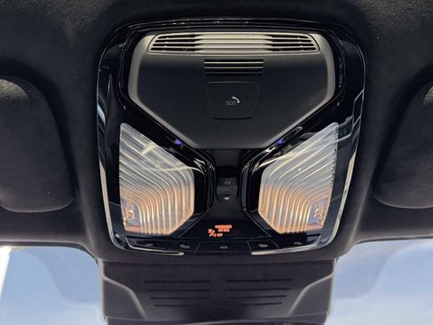 New 2026 BMW X7 xDrive40i w/ Executive Package image 25