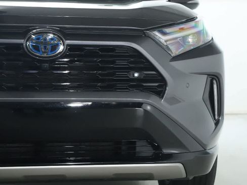 Used 2024 Toyota RAV4 XSE w/ Advanced Technology Package AWD/4WD image 7