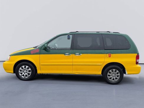 Used 2005 Kia Sedona LX FWD image 6