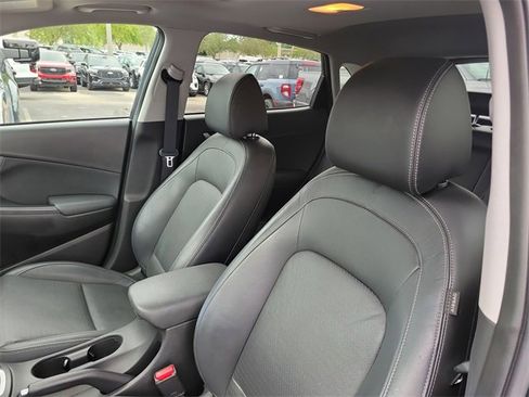 Used 2018 Hyundai Kona Limited image 9