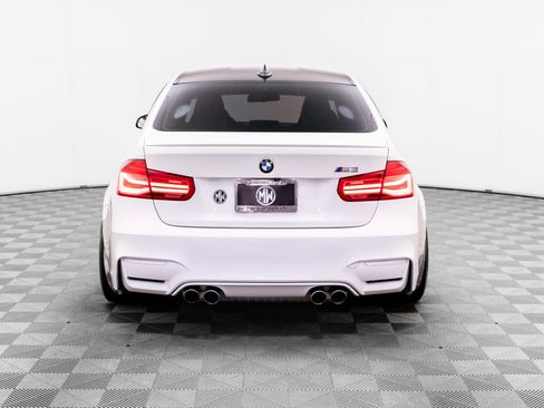 Used 2018 BMW M3 RWD image 4