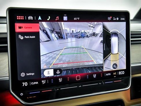 New 2025 Volkswagen ID. Buzz 1st Edition image 16