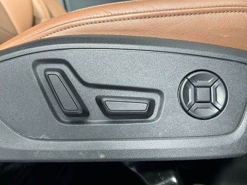 Used 2022 Audi Q3 2.0T Premium w/ Convenience Package image 11