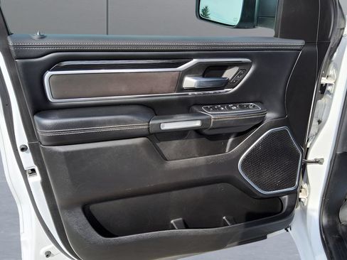 Used 2023 RAM 1500 Laramie AWD/4WD image 23