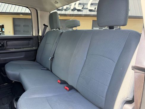 Used 2018 RAM 2500 Tradesman w/ Chrome Appearance Group AWD/4WD image 31