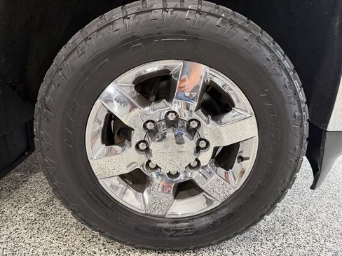Used 2015 Chevrolet Silverado 2500 LTZ w/ Duramax Plus Package AWD/4WD image 29