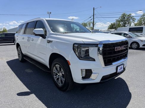 Used 2023 GMC Yukon XL SLE w/ Max Trailering Package AWD/4WD image 4
