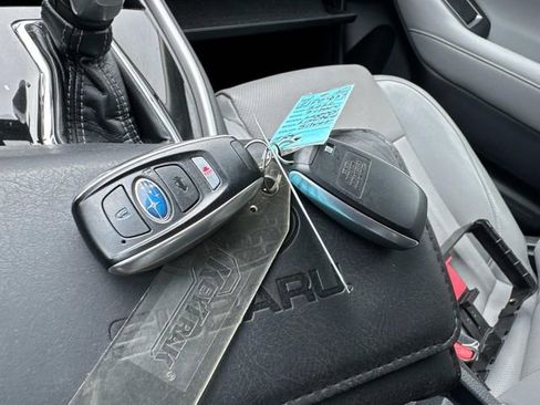 Used 2022 Subaru Legacy Limited AWD/4WD image 5