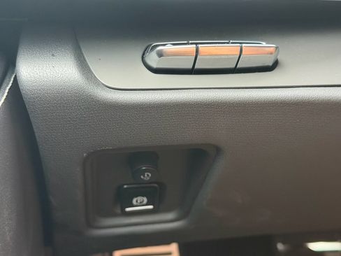 Certified 2025 Chevrolet Corvette Stingray Preferred Cpe w/ Stealth Interior Trim Package RWD image 25
