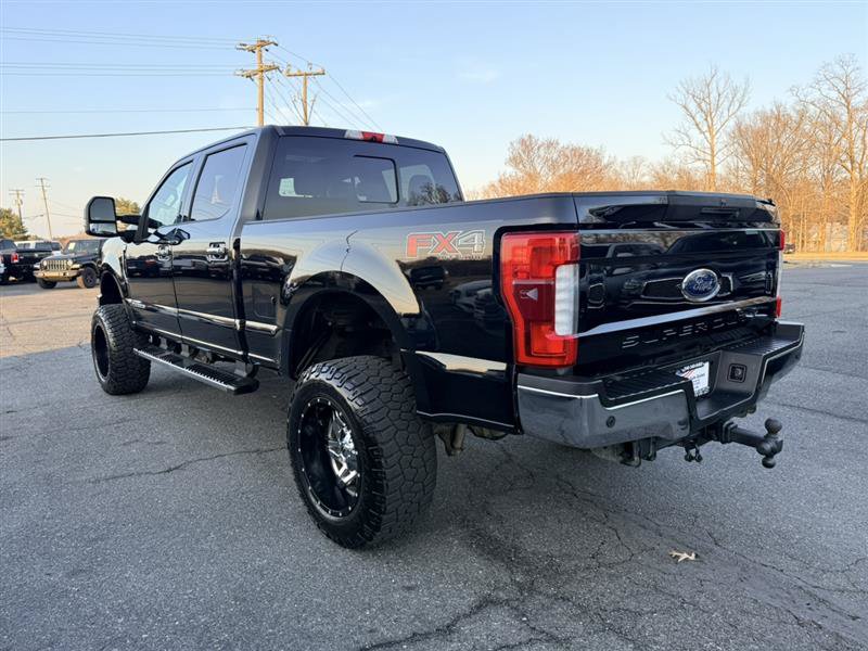 Used 2017 Ford F250 Lariat w/ Lariat Ultimate Package AWD/4WD image 7