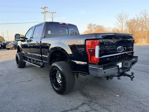 Used 2017 Ford F250 Lariat w/ Lariat Ultimate Package AWD/4WD image 7