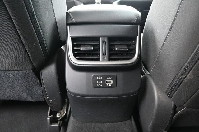 Used 2024 Subaru Outback Premium AWD/4WD image 17