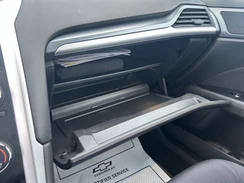 Used 2013 Ford Fusion SE image 25