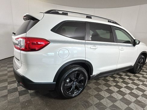 Used 2026 Subaru Ascent Premium AWD/4WD image 2