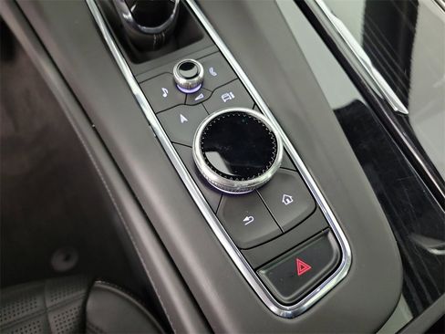 Certified 2024 Cadillac Escalade V w/ Heavy-Duty Trailer Package image 31